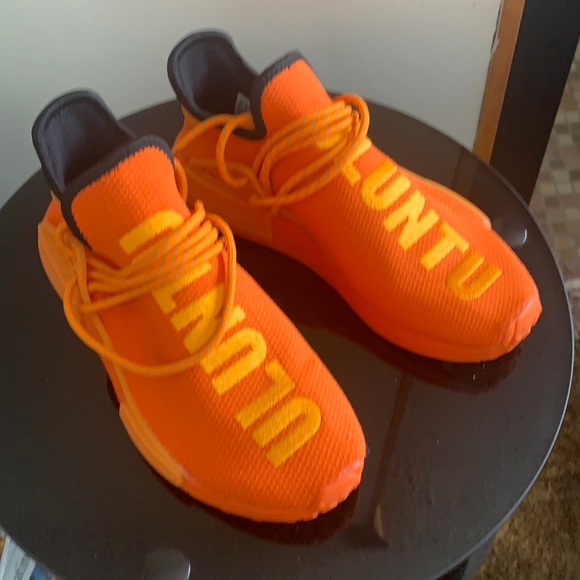 Human Race sneakers - Picture 3 of 7